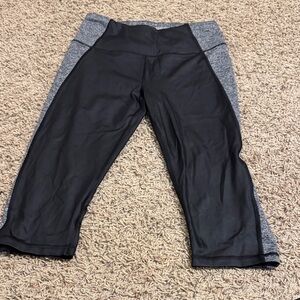 Victoria's Secret Black and Gray Capris